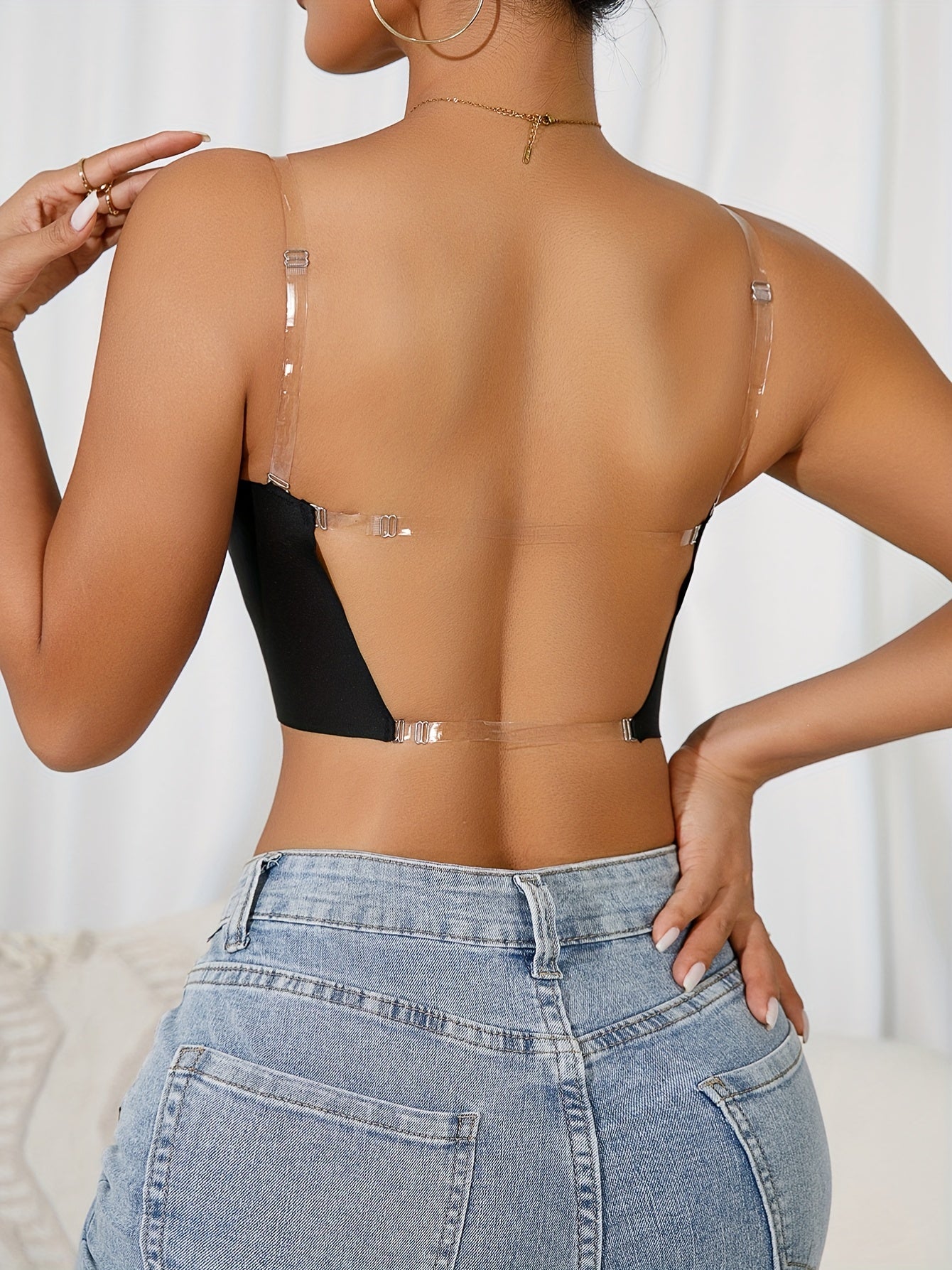 Smooth Surface Gathering Bra for a Beautiful Back